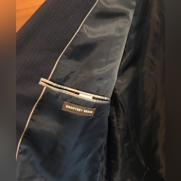 Geoffrey Beene 2 button suit coat - Picture 3 of 6